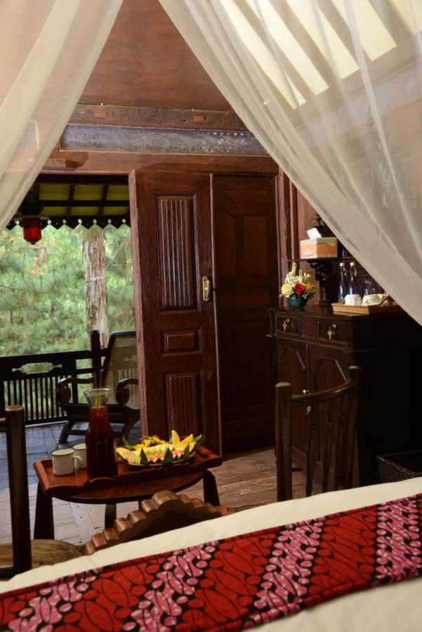 The Lodge Maribaya Cikareumbi Eksteriør billede