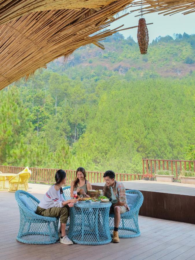 The Lodge Maribaya Cikareumbi Eksteriør billede