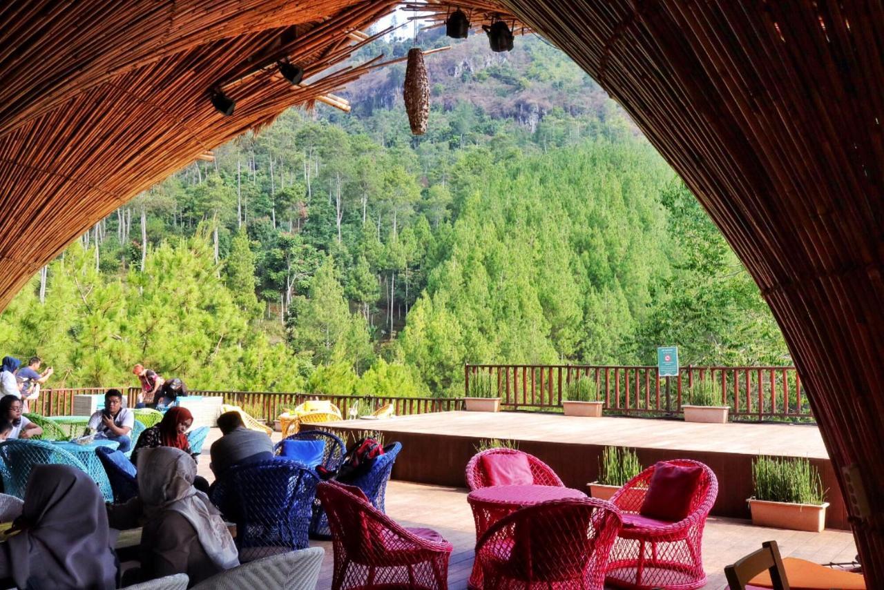 The Lodge Maribaya Cikareumbi Eksteriør billede