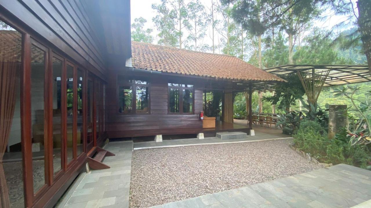 The Lodge Maribaya Cikareumbi Eksteriør billede