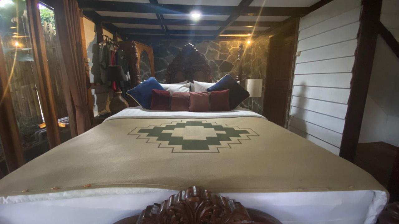 The Lodge Maribaya Cikareumbi Eksteriør billede