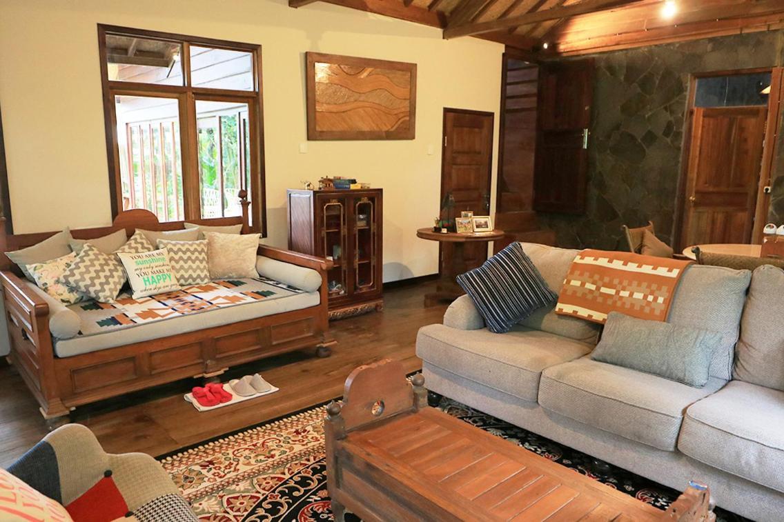 The Lodge Maribaya Cikareumbi Eksteriør billede