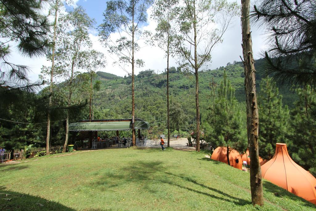 The Lodge Maribaya Cikareumbi Eksteriør billede